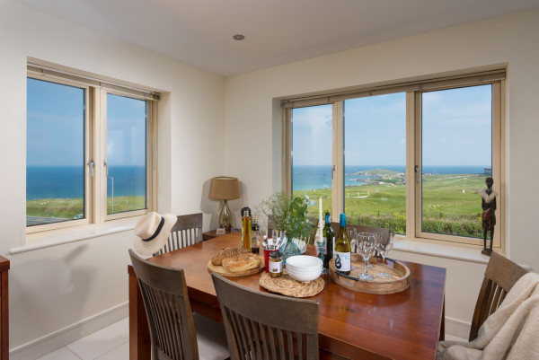 5 The Vista, Newquay