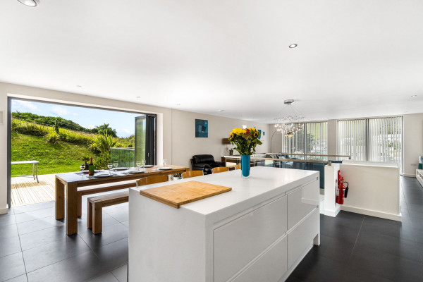 1 Beachdown, Challaborough