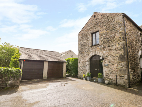 The Old Apple Barn Image 1