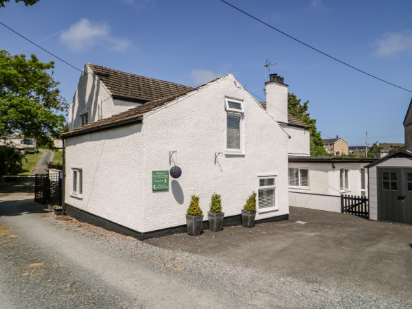 Riverside Cottage, Llanfechell