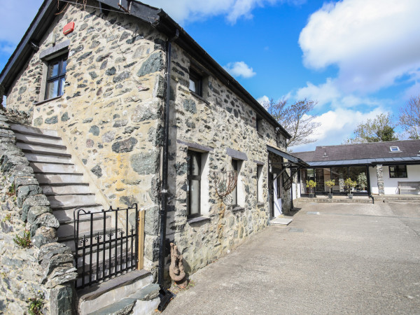 Bryn Eira Stables, Llanfairpwllgwyngyll