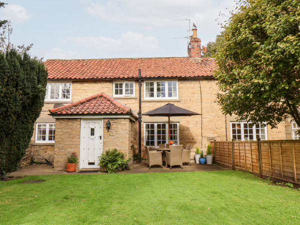 Pine Cottage, Snainton