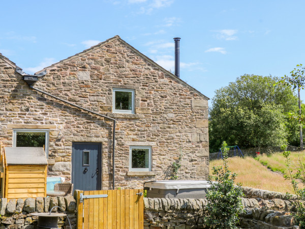 Overlea Cowshed, Hayfield