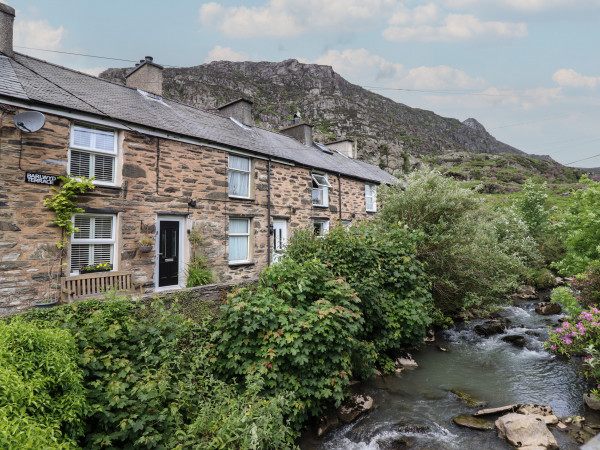 3 Barlwyd Terrace, Blaenau Ffestiniog