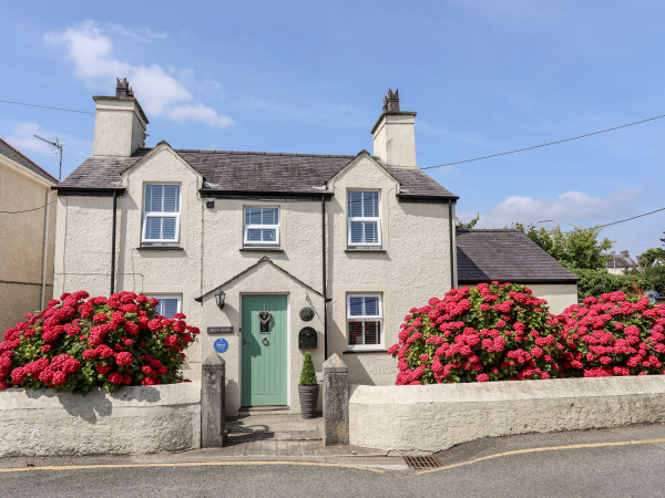 Bryn Peris, Moelfre