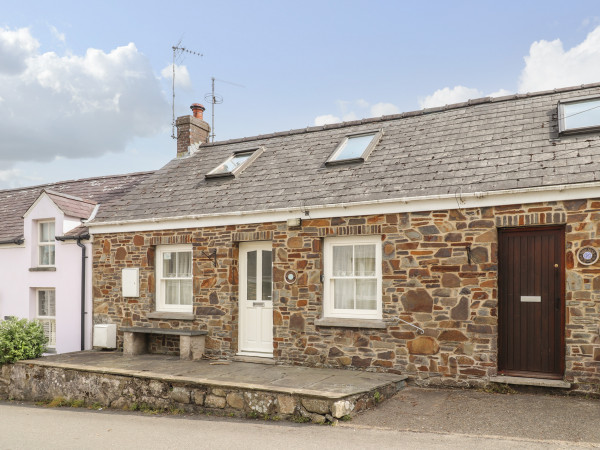 Brynawelon, Newport, Pembrokeshire