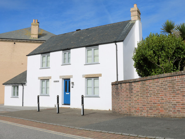 Fistral Bay Cottage Image 1