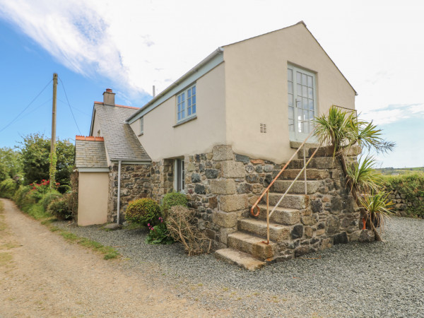 Higher Roskorwell Cottage, St Keverne