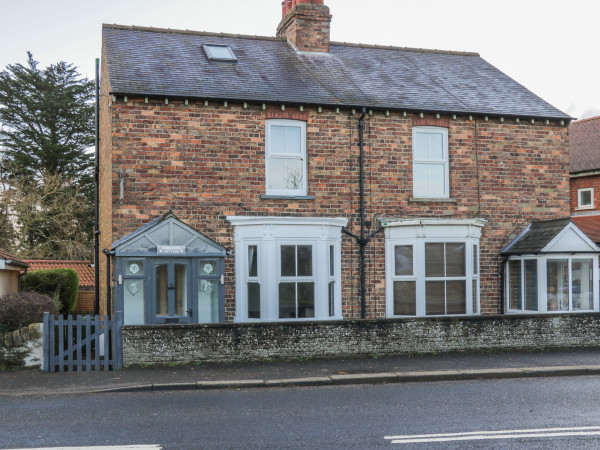 Brinkburn Cottage, Burniston