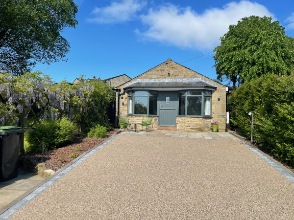 Hockerley Cottage Image 1