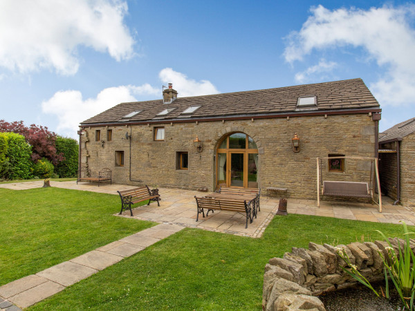 Rough Bank Barn, Newhey