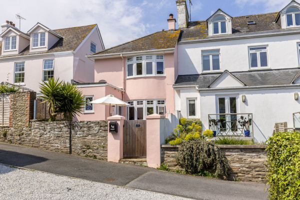 The Pink House, Stoke Fleming