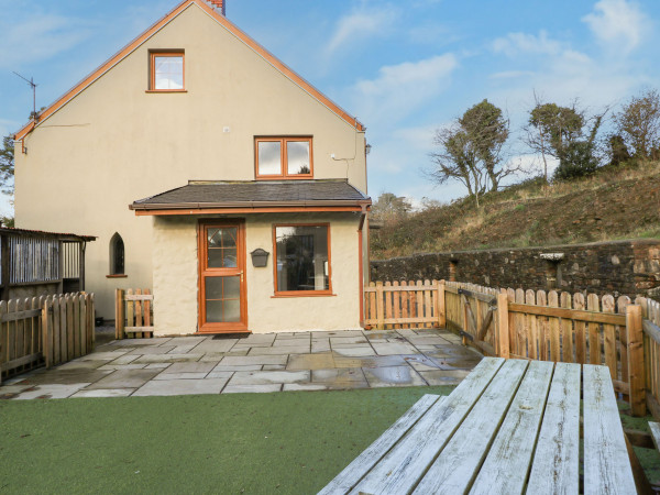 Nant Moel Isaf Farm Image 1