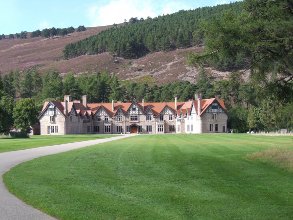 Dalvorar - Mar Lodge Estate Image 1