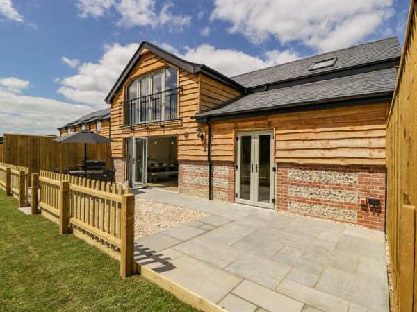 Threshing Barn Image 1