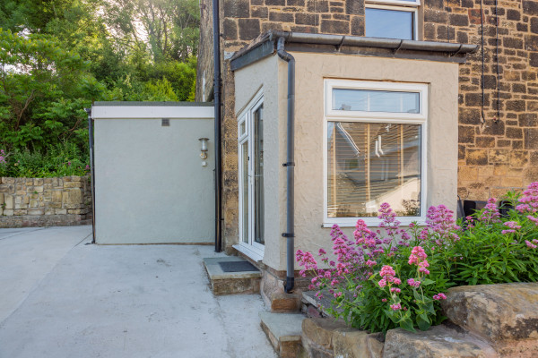 27 Green Road, Brymbo