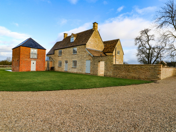 Morgans Farmhouse, Bampton, Oxfordshire