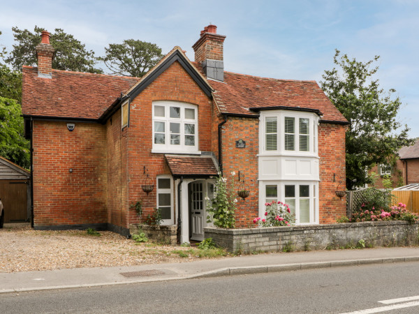 Oakapple Cottage Image 1