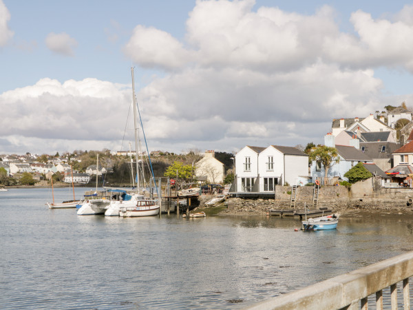 2 Beach Cottage, Hooe