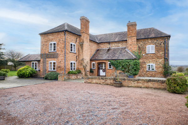 Brickbarns Farm House Image 1