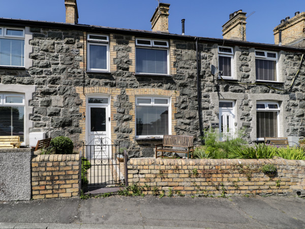 4 Arvonia Terrace, Criccieth