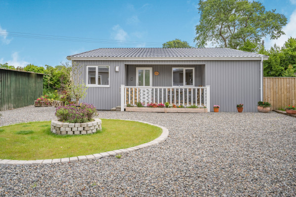 Caldey Lodge (Bier Wood Lodges), Manorbier