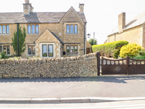 Well Cottage, Bourton-on-the-water