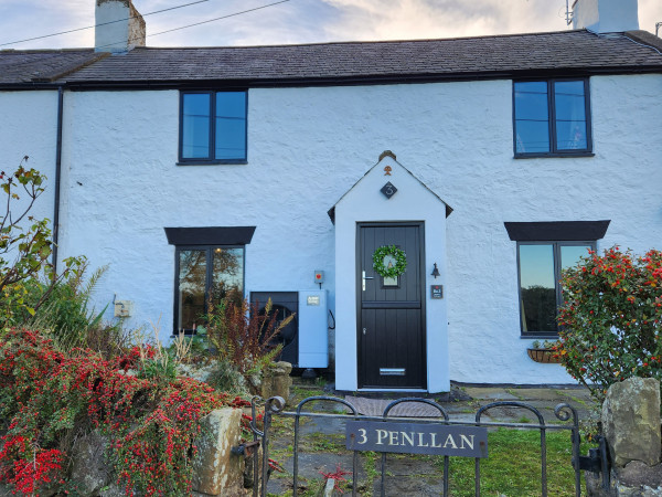 3 Penllan Cottages Image 1