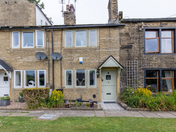 Mischa Cottage, Thornton, West Yorkshire