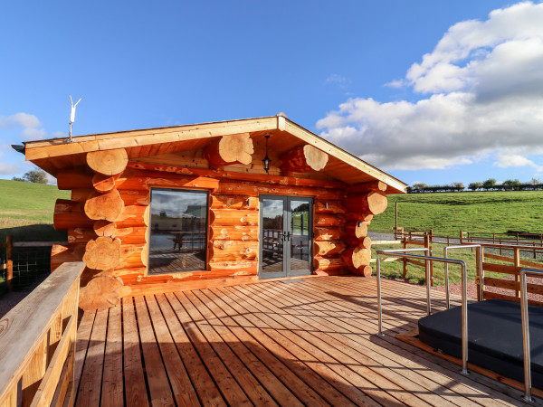 Cedar Cabin, Clifton Upon Teme 