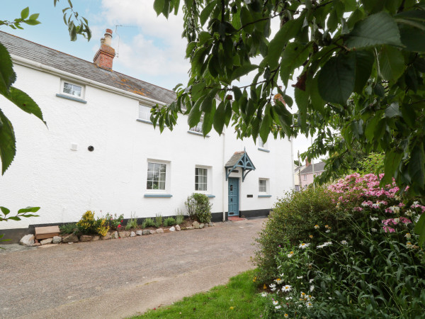 1 Castle Cottages, Woodbury