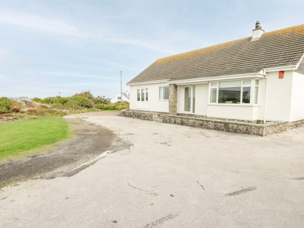 Moorside, Trearddur Bay