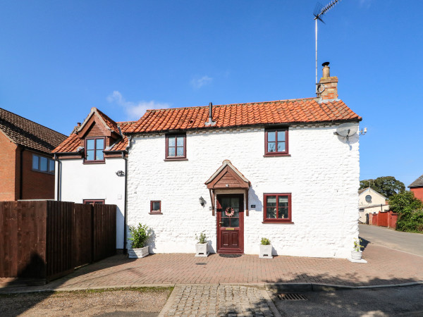 Chalk Cottage Image 1