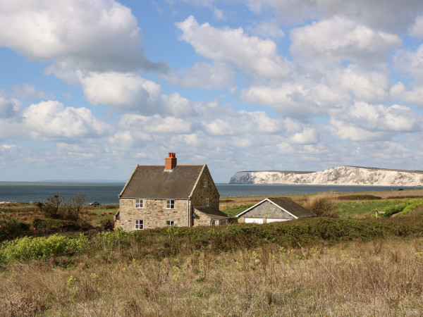 Compton Grange Image 1