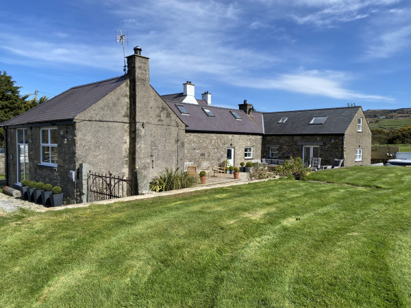 Farmhouse, Nefyn