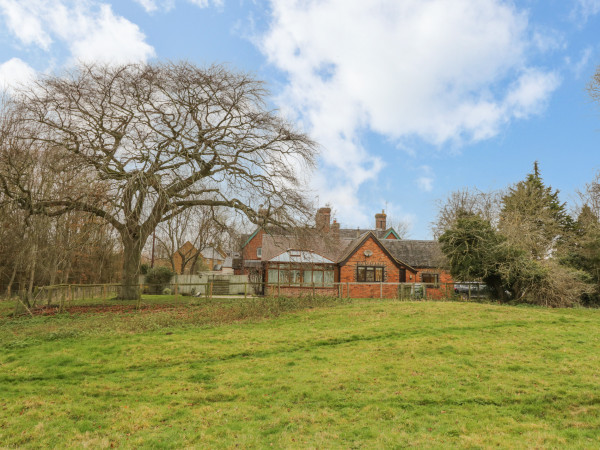 5 Grange Cottages, Priors Marston