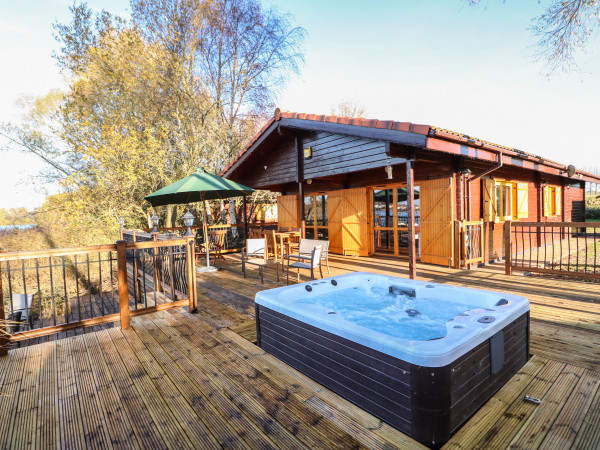 Osprey Lodge, Tattershall Lakes Country Park