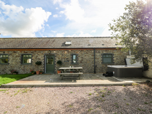 2 Fenton Home Farm, Haverfordwest