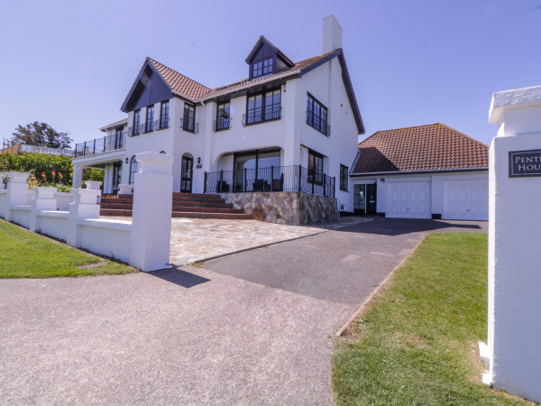 Pentire House Image 1