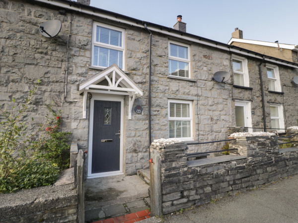 7 Tai Oakeley, Blaenau Ffestiniog