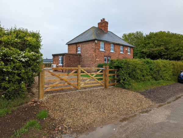 2 Lane End Cottages Image 1