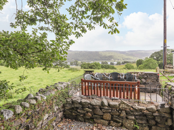 1 Lake View, Coniston