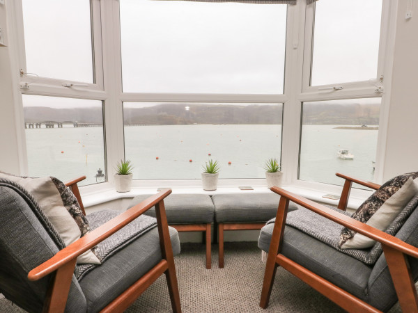 Harbour View - Flat 2, Barmouth