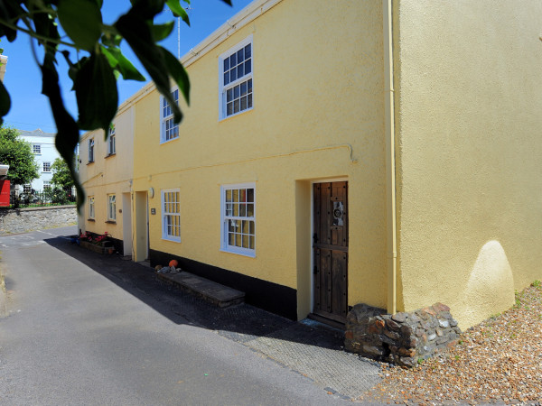 4/5 Georges Square, Lyme Regis