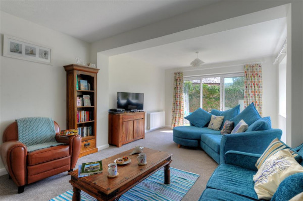 2 Grange Villas, Charmouth