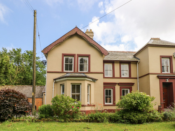 2 Gymmin House, Pendine