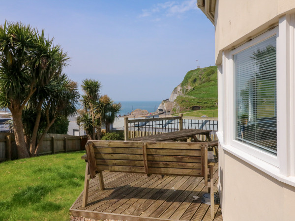 11 Cove View Apartments, Ilfracombe