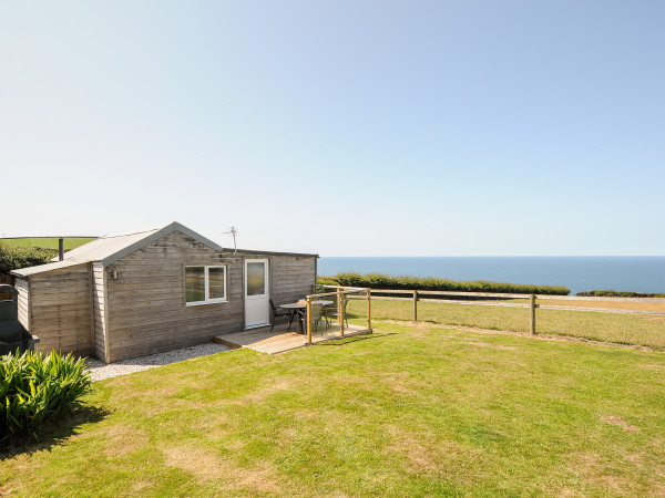 Lundy View Chalet, Widemouth Bay