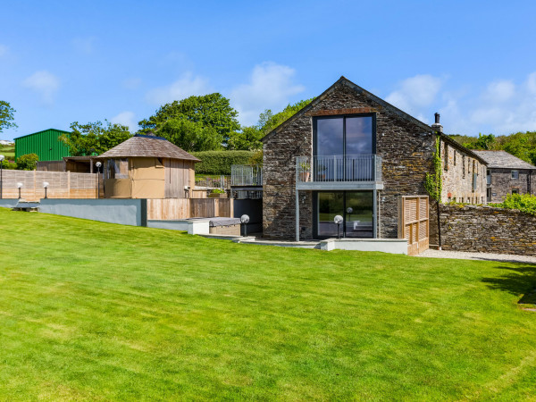 The Farmhouse - within the Helland Barton Farm collection, Delabole