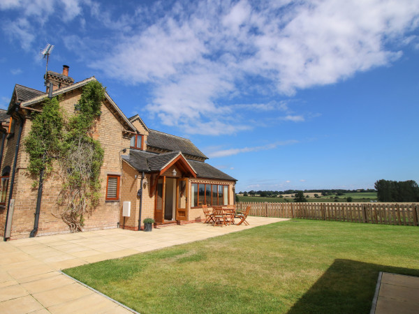 Ellenhall Farm Cottage Image 1